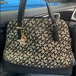 Tommy Hilfiger Purse